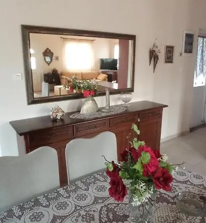 Margaret Vacation House 52 *